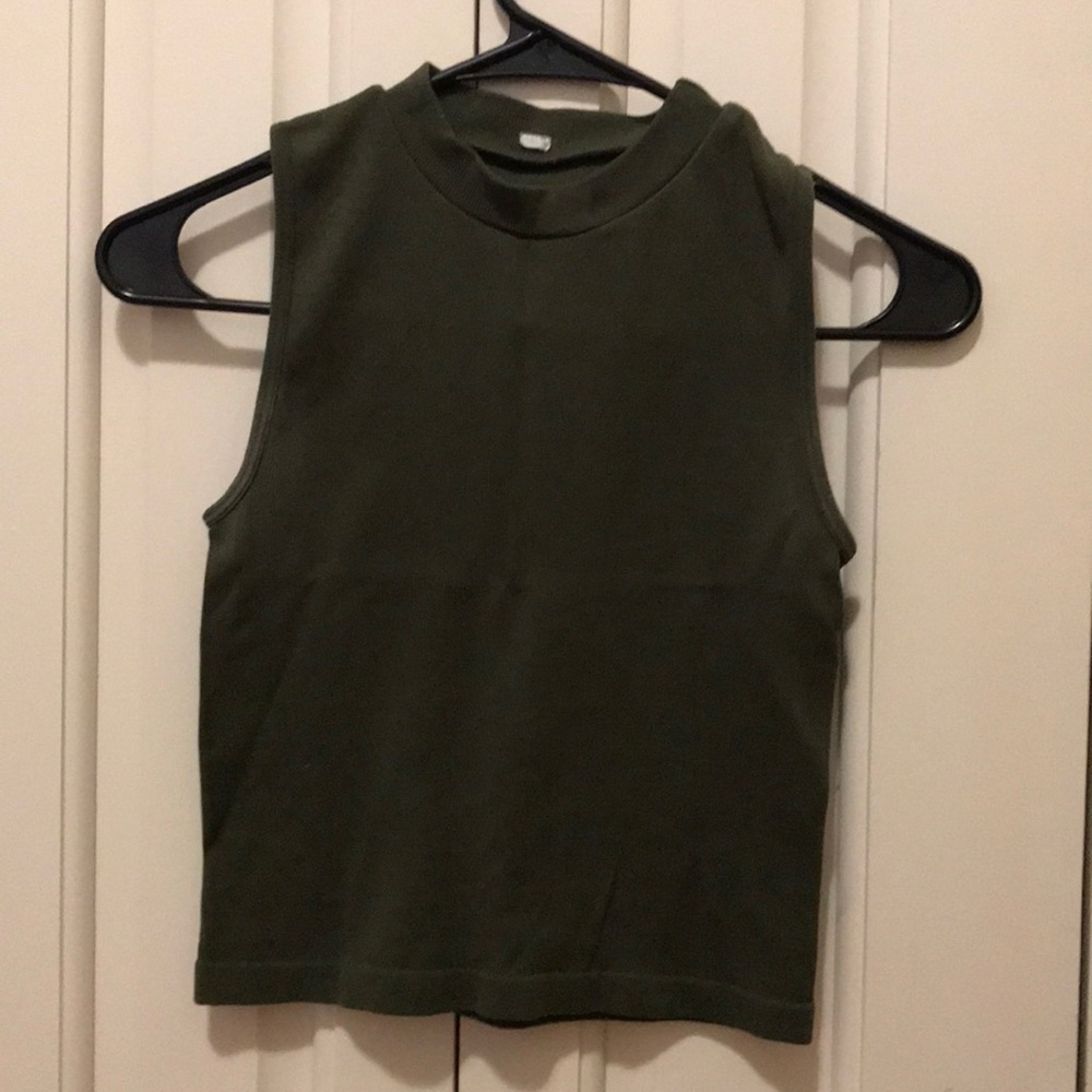 Green crop top